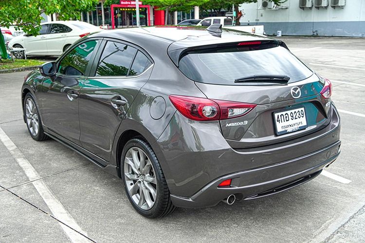 Mazda Mazda3 2016 2.0 S Sports Sedan เบนซิน ไม่ติดแก๊ส เกียร์อัตโนมัติ น้ำตาล รูปที่ 4