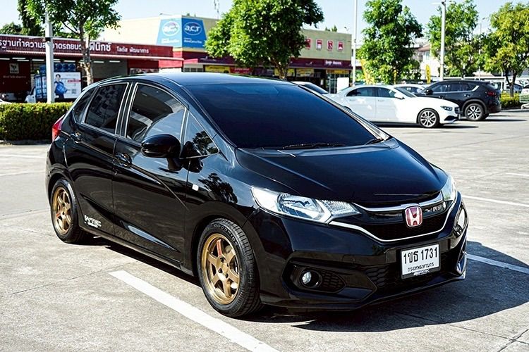 Honda Jazz 2021 1.5 V Plus i-VTEC Sedan เบนซิน ไม่ติดแก๊ส เกียร์อัตโนมัติ ดำ รูปที่ 2