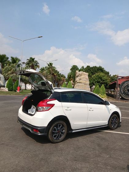 Toyota Yaris 2017 1.2 G Plus เบนซิน ไม่ติดแก๊ส เกียร์อัตโนมัติ ขาว รูปที่ 4