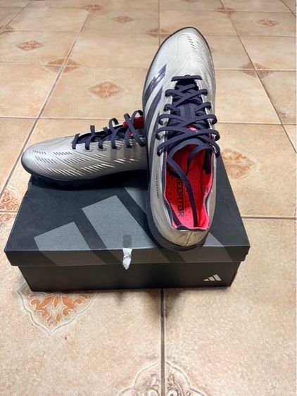 รองเท้าฟุตบอล ADIDAS รองเท้าฟุตบอลผู้ใหญ่ รุ่น PREDATOR LEAGUE TF(มือสอง ใส่1 ครั้ง) รูปที่ 2