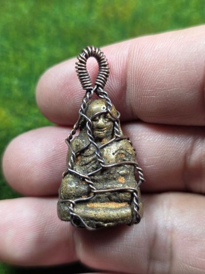 รูปหล่อหลวงพ่อเงินวัดบางคลาน