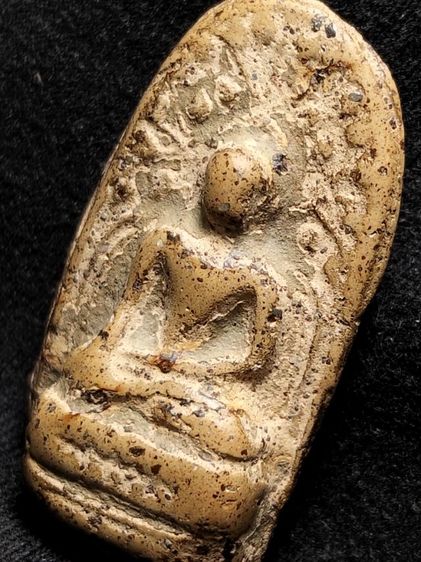 พระบางลำพูนเนื้อดินครับ รูปที่ 15