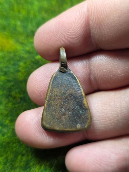 พระเหรียญจอบหลวงพ่อเงินวัดบางคลานเก่าๆ รูปที่ 2