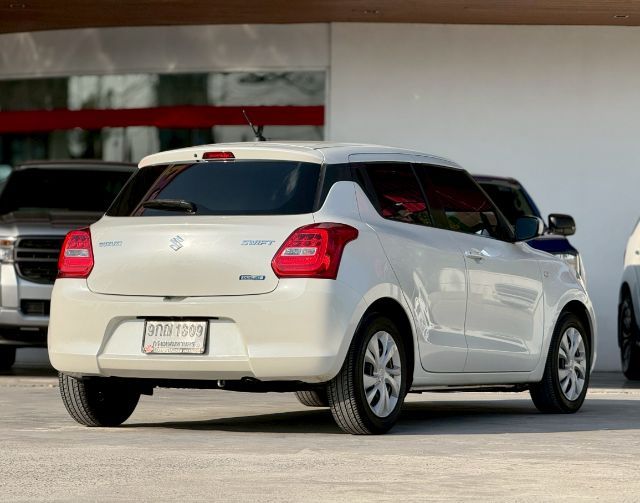 Suzuki Swift 2019 1.2 GL เบนซิน เกียร์อัตโนมัติ ขาว รูปที่ 2