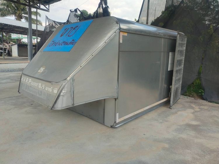 ขายหลังคาตู้ทึบ  ใส่รถปิคอัพตอนเดียว  ใช้ได้กับรถ toyota revo  รถ d-max all new   nissan navara   ขาย 6,000 บาท  ติดต่อ 081-735-5083 รูปที่ 3