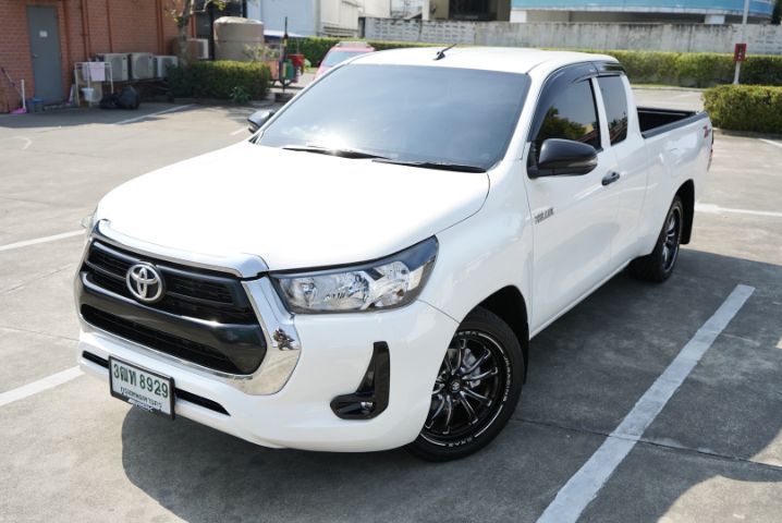 Toyota Hilux Revo 2022 2.4 Z Edition Entry Pickup ดีเซล ไม่ติดแก๊ส เกียร์ธรรมดา ขาว รูปที่ 2