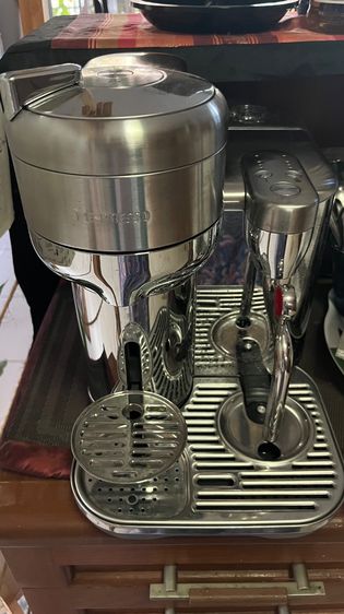 เครื่องชงกาแฟ Nespresso VERTUO Creatista สภาพใหม่ 