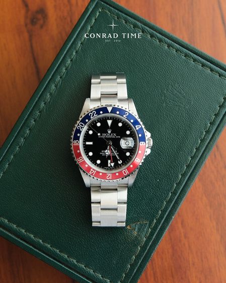 Rolex GMT-Master II 16710 'Pepsi Black Dial Oyster Steel 2005 40mm. Fullset 99