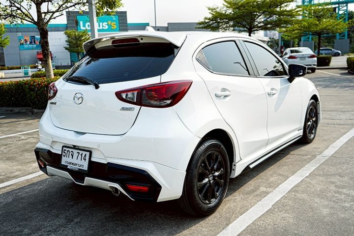 Mazda Mazda 2 2016 1.3 Sports High Plus Sedan เบนซิน ไม่ติดแก๊ส เกียร์อัตโนมัติ ขาว รูปที่ 4