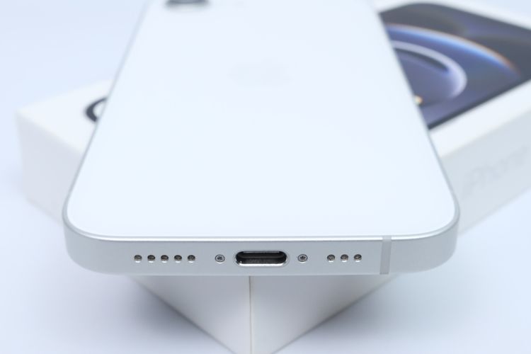 iPhone 16e 128GB  รูปที่ 2