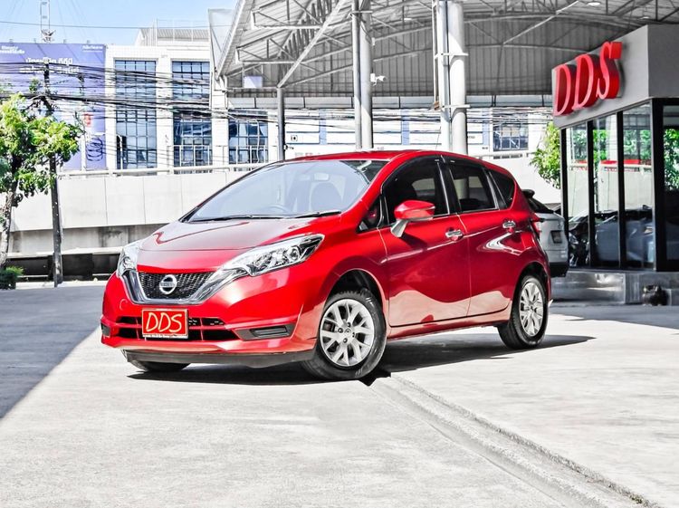 รถ Nissan Note 1.2 V สี แดง