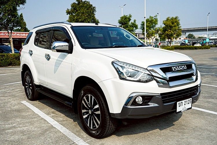 Isuzu MU-X 2018 1.9 The Iconic Utility-car ดีเซล ไม่ติดแก๊ส เกียร์อัตโนมัติ ขาว รูปที่ 2