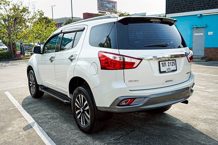 Isuzu MU-X 2018 1.9 The Iconic Utility-car ดีเซล ไม่ติดแก๊ส เกียร์อัตโนมัติ ขาว รูปที่ 4