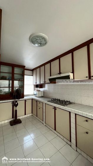 ตกแต่งครบ ขายบ้านซอยอารีย์สัมพันธ์4 แขวงสามเสนใน เขตพญาไท เนื้อที่46ตร.วา แบบบ้าน3ชั้นเล่นระดับ ใกล้จุดขึ้นลงทางด่วนพระราม6และสถานีรถไฟฟ้าBTSอารีย์ รูปที่ 2