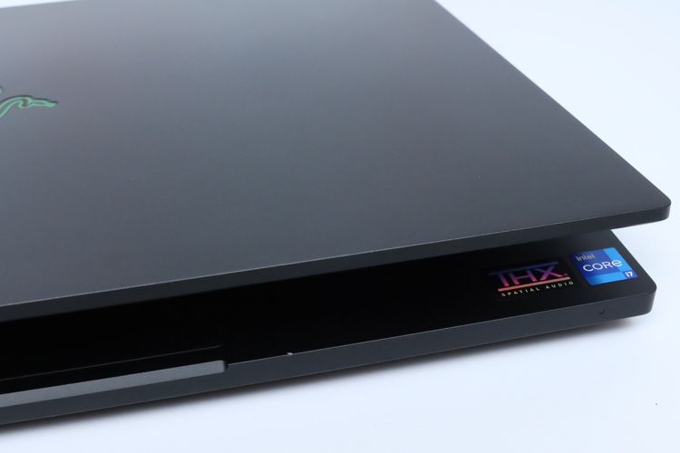 Razer Blade 15 Advanced Model Gaming Laptop Core i7 11800H.RTX 3070 16.512GB รูปที่ 6