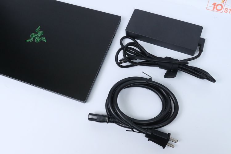 Razer Blade 15 Advanced Model Gaming Laptop Core i7 11800H.RTX 3070 16.512GB รูปที่ 13