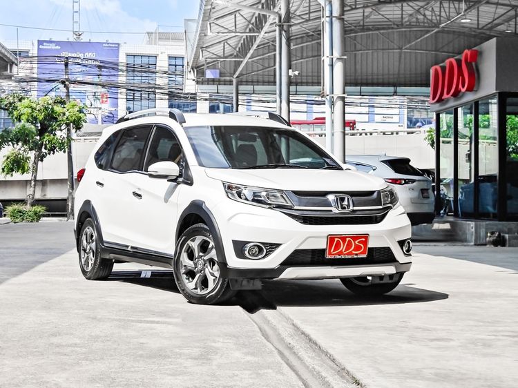 Honda BR-V 2016 1.5 SV Utility-car เบนซิน เกียร์อัตโนมัติ ขาว รูปที่ 4