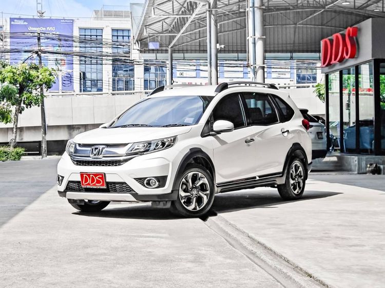 รถ Honda BR-V 1.5 SV สี ขาว