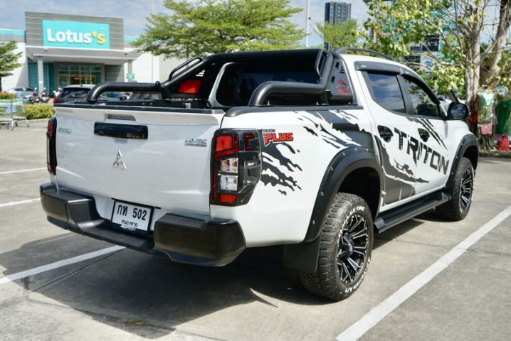 Mitsubishi Triton 2023 2.4 GLS Plus Pickup ดีเซล ไม่ติดแก๊ส เกียร์ธรรมดา ขาว รูปที่ 4