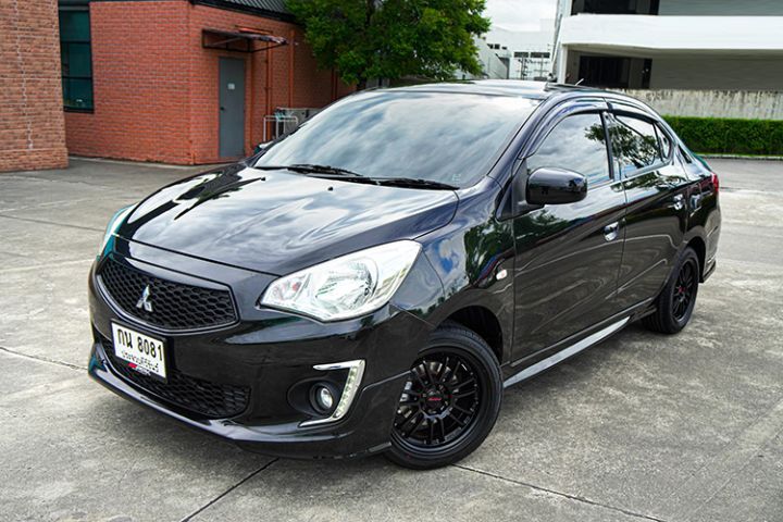 Mitsubishi Attrage 2019 1.2 GLX Sedan เบนซิน ไม่ติดแก๊ส เกียร์อัตโนมัติ ดำ รูปที่ 3