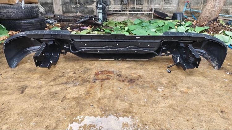 กันชนท้ายเชฟโรเลต โคโรลาโดสีดำ Rear bumper ปี2012-2019 รูปที่ 5