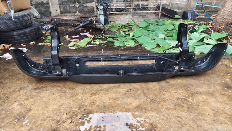 กันชนท้ายเชฟโรเลต โคโรลาโดสีดำ Rear bumper ปี2012-2019 รูปที่ 6