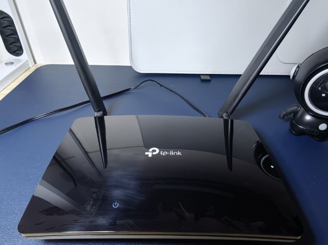 tp-link router Wi-Fi 4g รุ่น TL-MR6400 , router wifi ใส่ซิม 4g, 4G LTE Router, มีแต่ตัว router กับสายชาร์จ ไม่มีกล่อง,คู่มือ,สายแลน