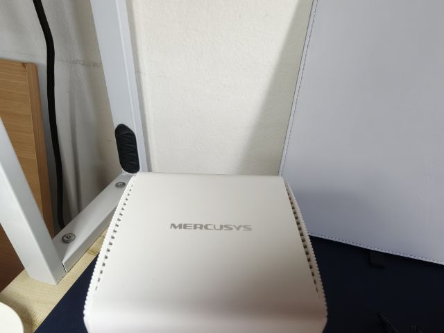 router wifi 4G ยี่ห้อ Mercusys รุ่น MB110-4G,เราเตอร์ใส่ซิมการ์ด  รูปที่ 2