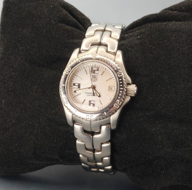 นาฬิกาข้อมือ TAG HEUER รูปที่ 3