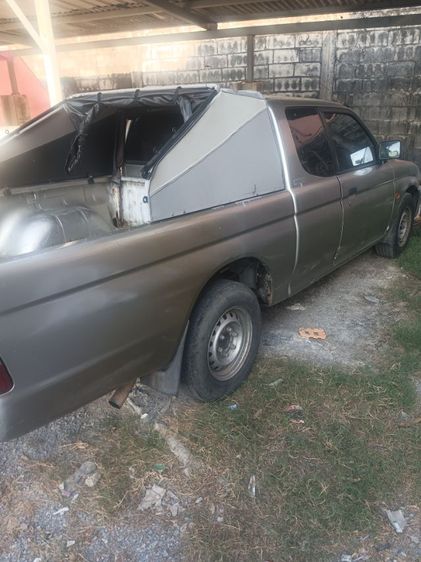 Mitsubishi L200-Strada 1997 รุ่นย่อยอื่นๆ Pickup ดีเซล ไม่ติดแก๊ส เกียร์ธรรมดา บรอนซ์เงิน รูปที่ 3