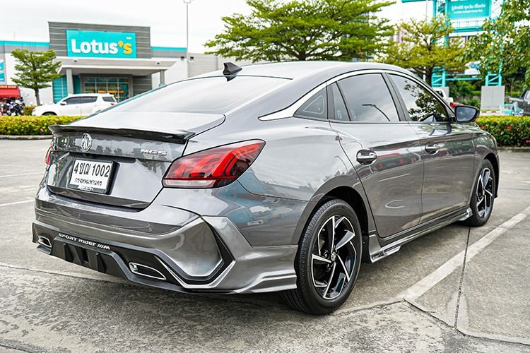 MG MG5 2023 1.5 D+ Sedan เบนซิน ไม่ติดแก๊ส เกียร์อัตโนมัติ เทา รูปที่ 4