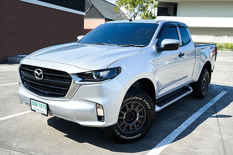 Mazda BT-50 Pro 2022 2.2 Hi-Racer Pickup ดีเซล ไม่ติดแก๊ส เกียร์ธรรมดา บรอนซ์เงิน