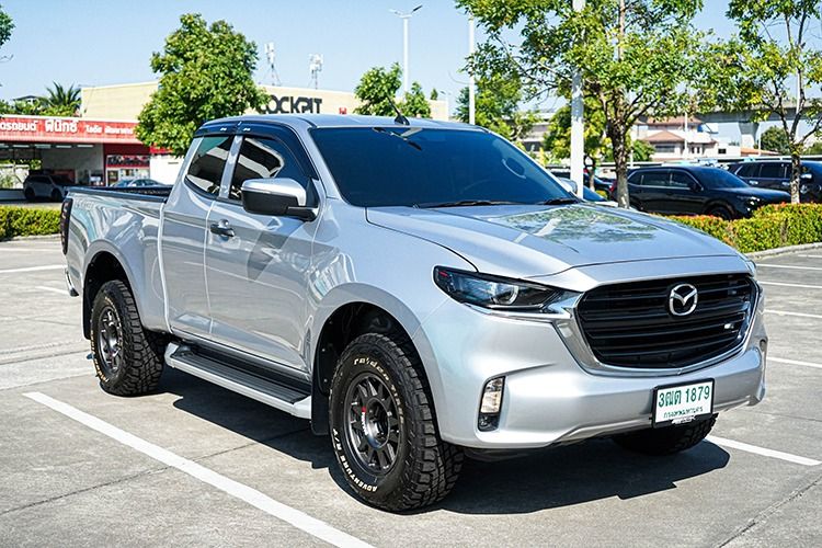 Mazda BT-50 Pro 2022 2.2 Hi-Racer Pickup ดีเซล ไม่ติดแก๊ส เกียร์ธรรมดา บรอนซ์เงิน รูปที่ 3