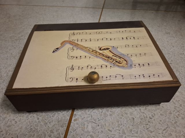 กล่องไม้ใส่จิวเวอรี่ นาฬิกา อัญมณีมีค่า