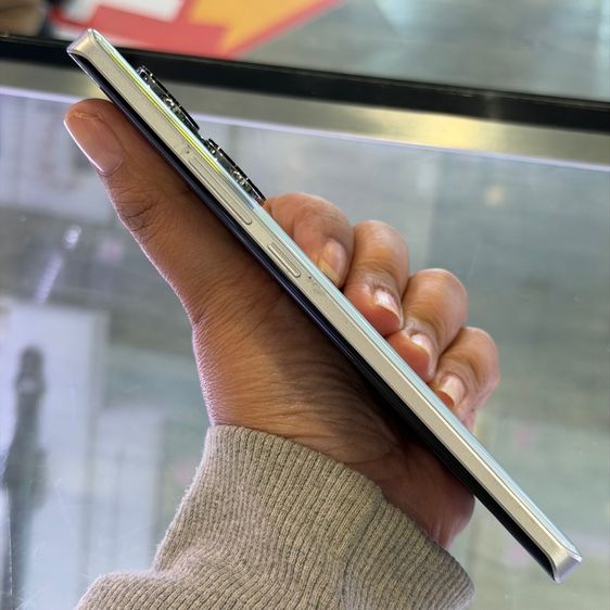 Realme GT6 Fluid Silver เครื่องศูนย์ สภาพสวยมาก จอ6.78นิ้ว แรม16รอม512 Snap8s Gen3 กล้องOIS Sony เครื่องใช้งานดีเยี่ยม ครบยกกล่อง🔥🔥 รูปที่ 5