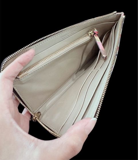 กระเป๋าสตางค์ใบยาวมีซิป Paul Smith DSwirl Purse รูปที่ 4