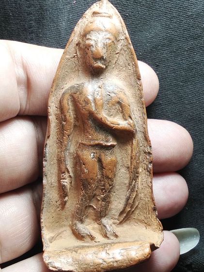 พระปางลีลาเนื้อดินครับ รูปที่ 7