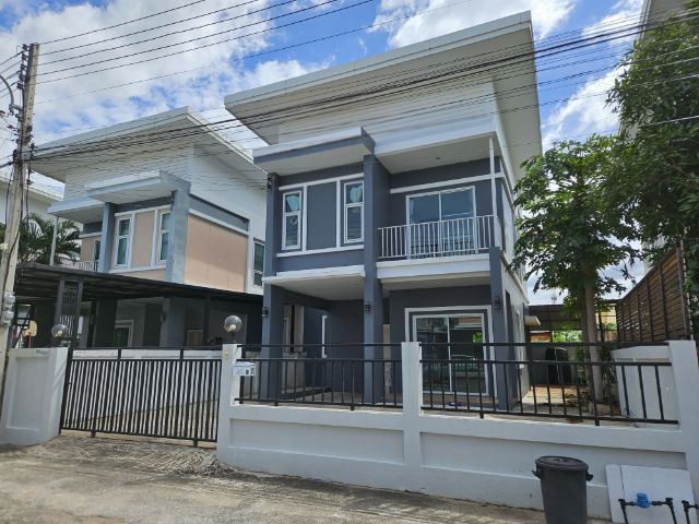 อื่นๆ มีบางส่วน 2019 ใช่ เดอะลิฟวิ่งแอดศิลา รูปที่ 2