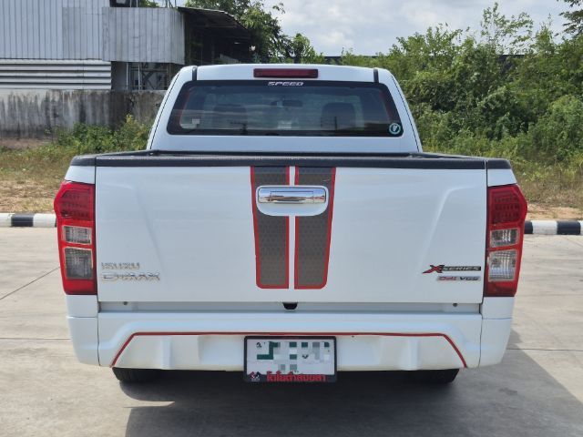Isuzu D-MAX 2013 1.9 X-Series Z Pickup ดีเซล ไม่ติดแก๊ส เกียร์ธรรมดา ขาว รูปที่ 4