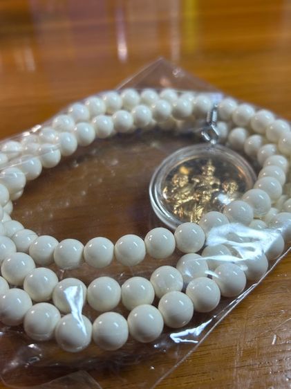 เหรียญรวมกำลังจักรพรรดิปราบไตรภพ เนื้อทองทิพย์ สร้างปี 2557 หลวงตาม้า (ใหม่ยังไม่แกะซอง) รูปที่ 7