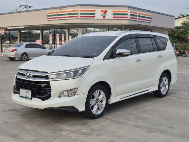 Toyota Innova 2017 2.8 Crysta V Utility-car ดีเซล ไม่ติดแก๊ส เกียร์อัตโนมัติ ขาว รูปที่ 4