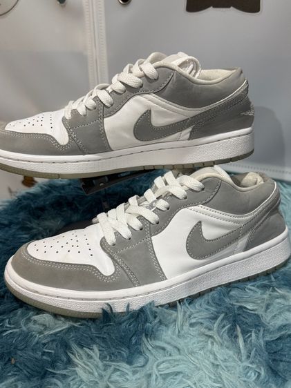 รองเท้าผ้าใบ ขาว อื่นๆ UK 6 | EU 39 1/3 | US 7.5 Nike รองเท้าลำลอง