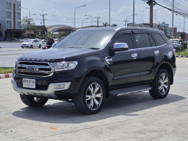 รถ Ford Everest 3.2 Titanium Plus 4WD สี ดำ
