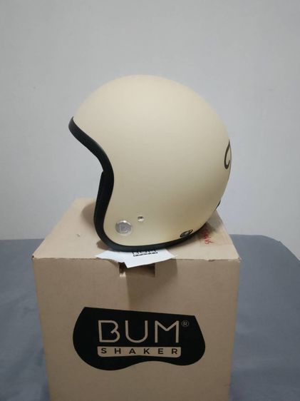 หมวกกันน็อค BUM SHAKER แท้  สีครีมด้าน ของใหม่ รูปที่ 2