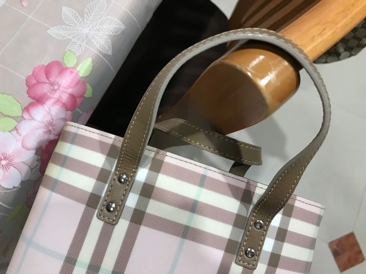 Burberry ของแท้ สีสวยหวาน สภาพดีมาก รูปที่ 16