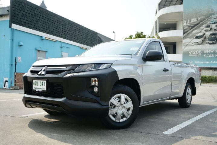 รถ Mitsubishi Triton 2.5 GL สี เทา