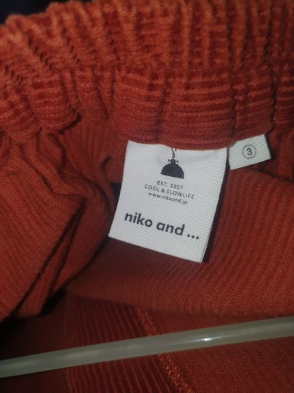 กางเกงลูกฟูก niko and . (Size s) สีส้มอิฐ ทรงสวย สไตล์มินิมอล รูปที่ 2