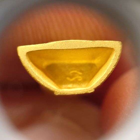 พระพุทธโสธร เนื้อทองคำแท้ พิมพ์ใหญ่ รุ่นอุดมโชคโภคทรัพย์ วัดโสธรวราราม 2550 พร้อมกล่องเดิม รูปที่ 4