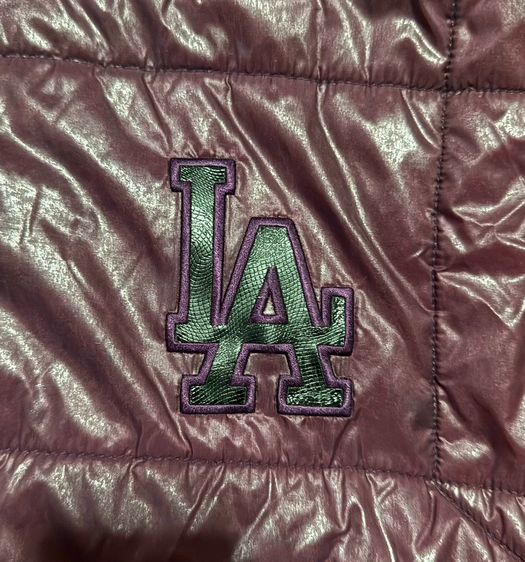 ขายเสื้อกั๊ก แบรนด์ LA จากเกาหลี สภาพสวยและใหม่มาก 90 เปอร์เซ็นต์ เนื้อผ้าไม่หนามาก เหมาะใส่บ้านเรา หรือใส่ในออฟฟิศ รูปที่ 2