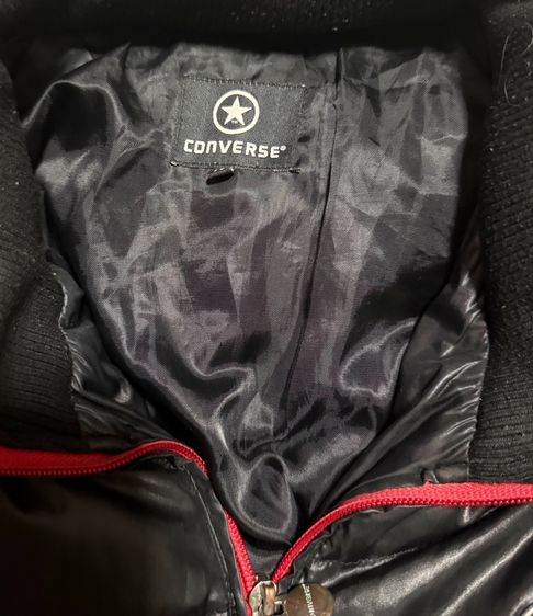 ขายเสื้อแจคเก็ตแบรนด์ CONVERSE แท้ จากเกาหลี สภาพสวย เทห์ และใหม่มาก 95 เปอร์เซ็นต์ เนื้อผ้าไม่หนามาก เหมาะใส่บ้านเรา หรือใส่ในออฟฟิศ รูปที่ 3
